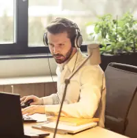 24/7 Help Desk Support 24/7 Help Desk Support